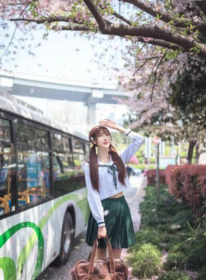 草莓在线观看视频_高清日韩免费观看