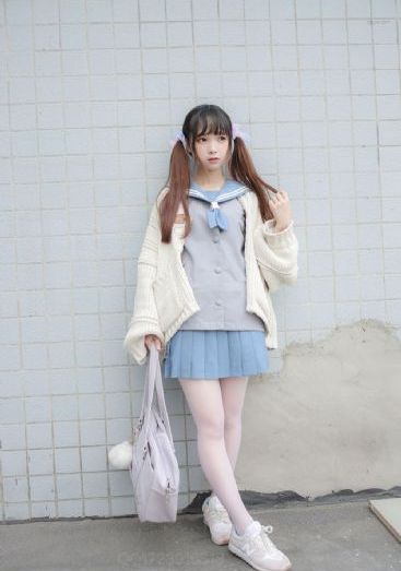 老头趴在两腿中间舔我天美传媒_欧美在线观看