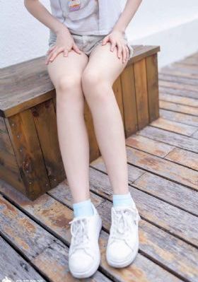 厕所偷窥凸轮视频_4K神马在线观看