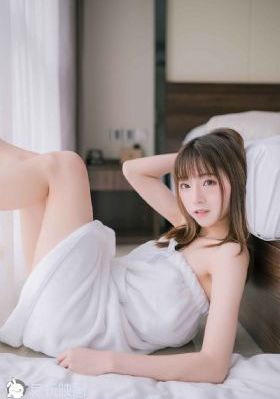 三吃一扑克牌怎么打_国产剧在线视频观看