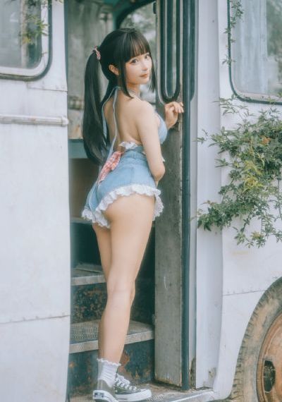 寡妇AV综合色区无码国产_HD免费播放